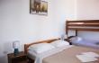  u M Appartamenti 2, alloggi privati a Dobre Vode, Montenegro